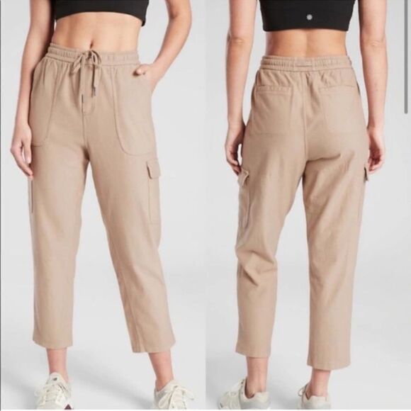 Athleta Neutral Brown Tan Cropped Mid-Rise Farallon Cargo Crop Sweatpants Size 0 - Picture 1 of 6